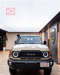Toyota Land Cruiser 70